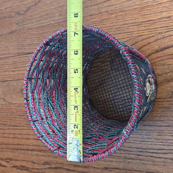 Christmas Luminary Basket with Metal Santa - Picture 7 of 9